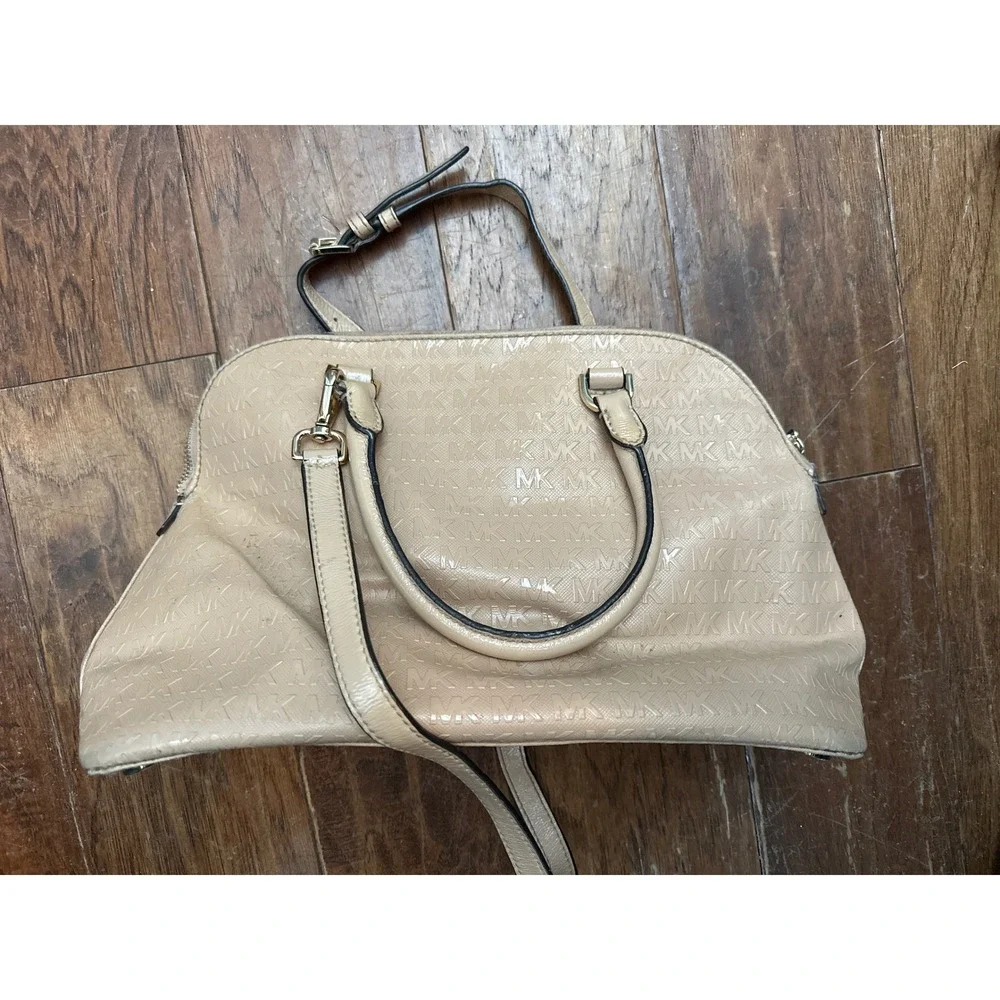 Michael Kors Beige Signature Monogram Dome Satchel Handbag‎ Shoulder Bag