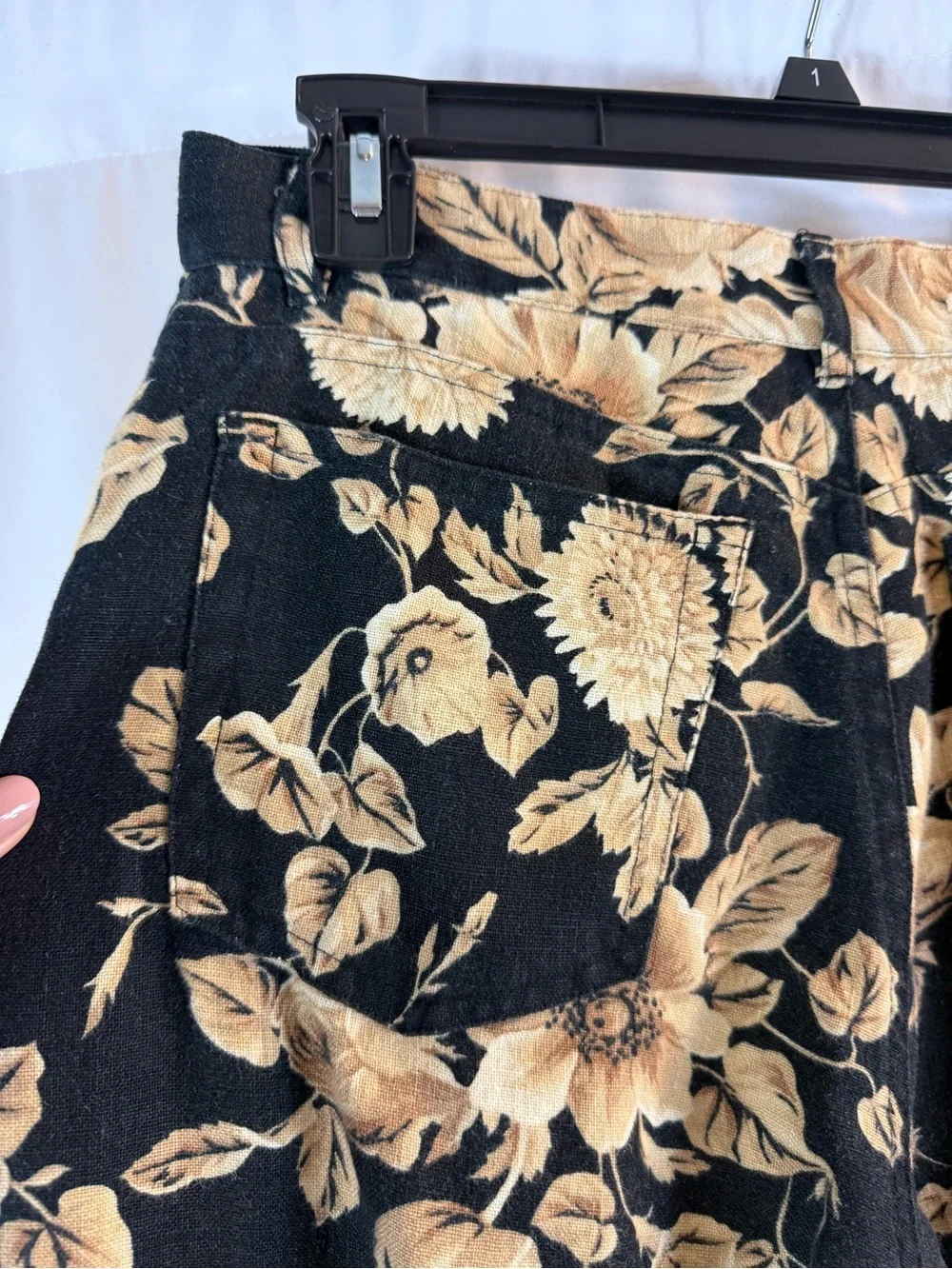 Ralph Lauren Black and Tan Botanical Petite Pants