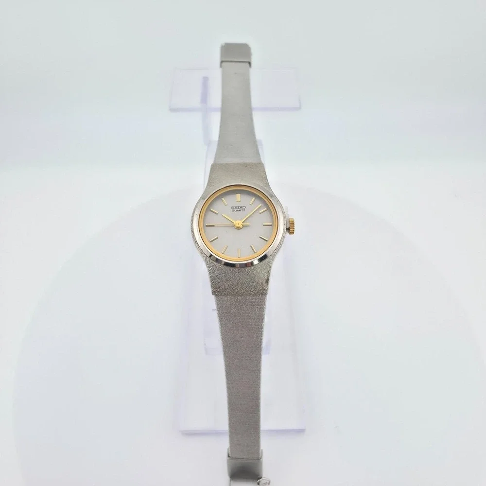Vtg SEIKO Ladies Watch 8Y21-0019 Textured Mesh Band St. Steel Gold Plate 5.75