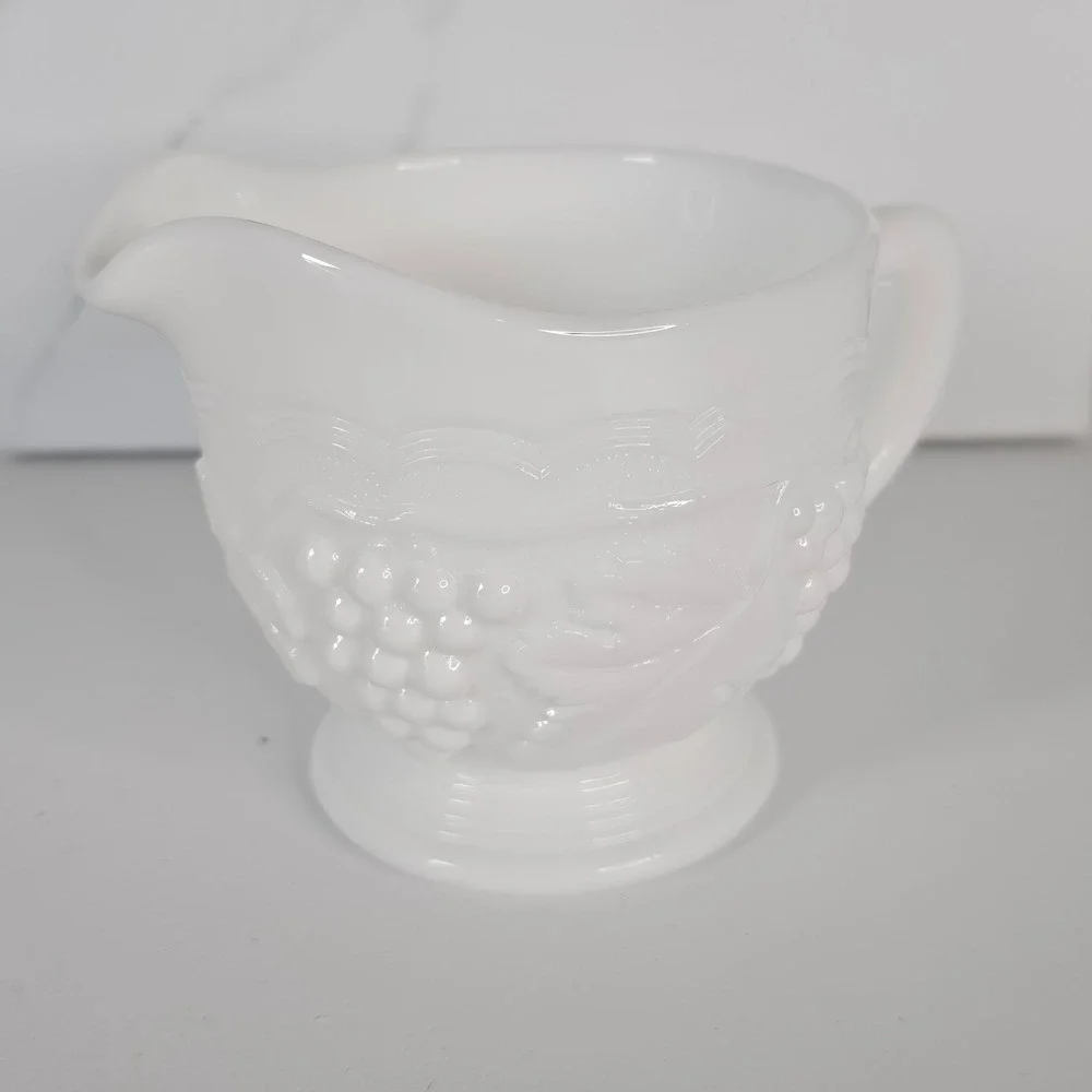 Indiana Glass type creamer