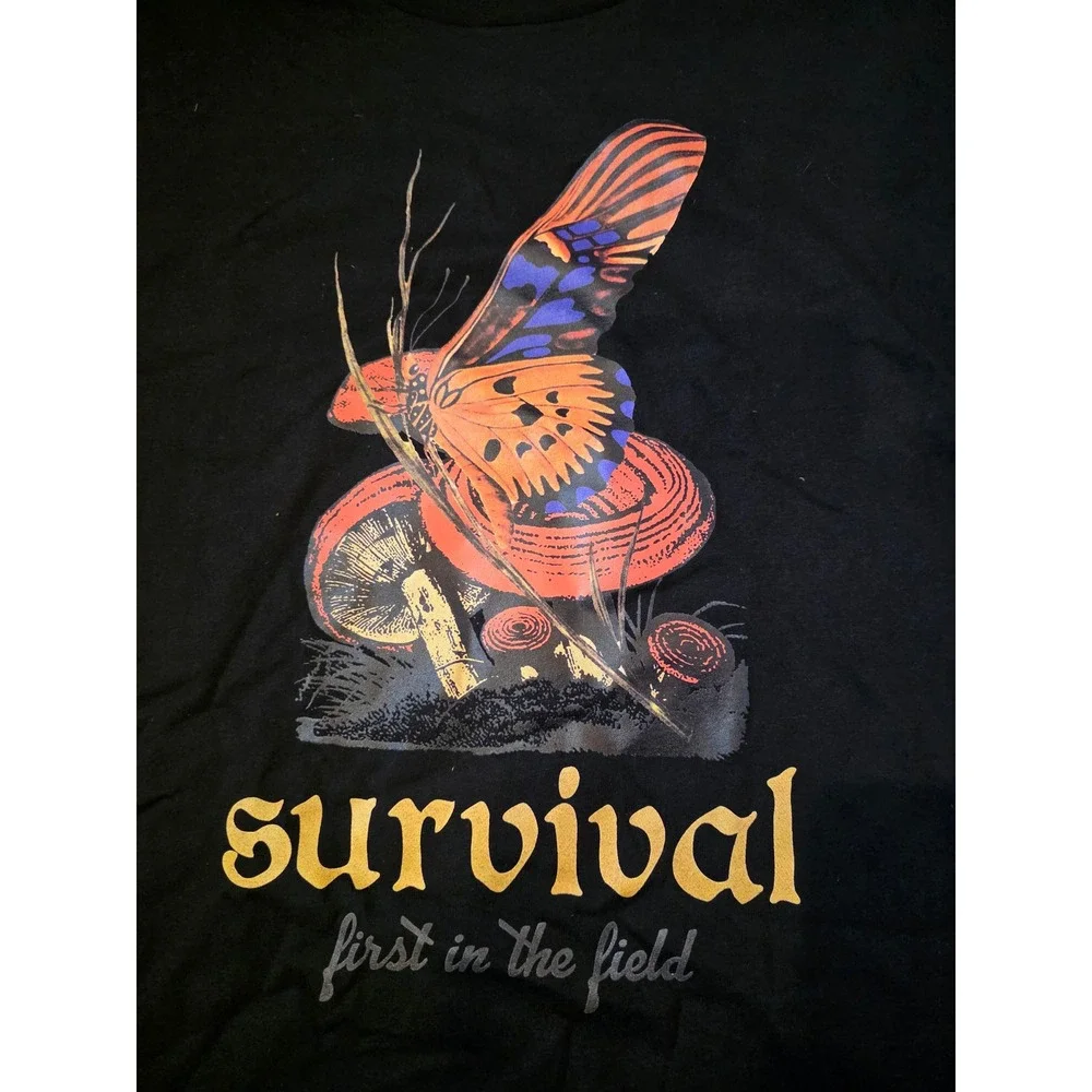 SRVL Survival First In The Field Butterfly Mushroom Black Graphic T-Shirt‎ Large