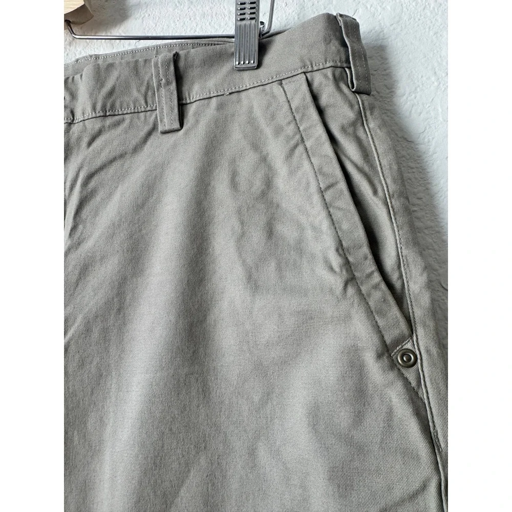 Duluth Trading Co Mens 38 Flex Ballroom Khakis Relaxed‎ Fit Shorts Khaki Tan