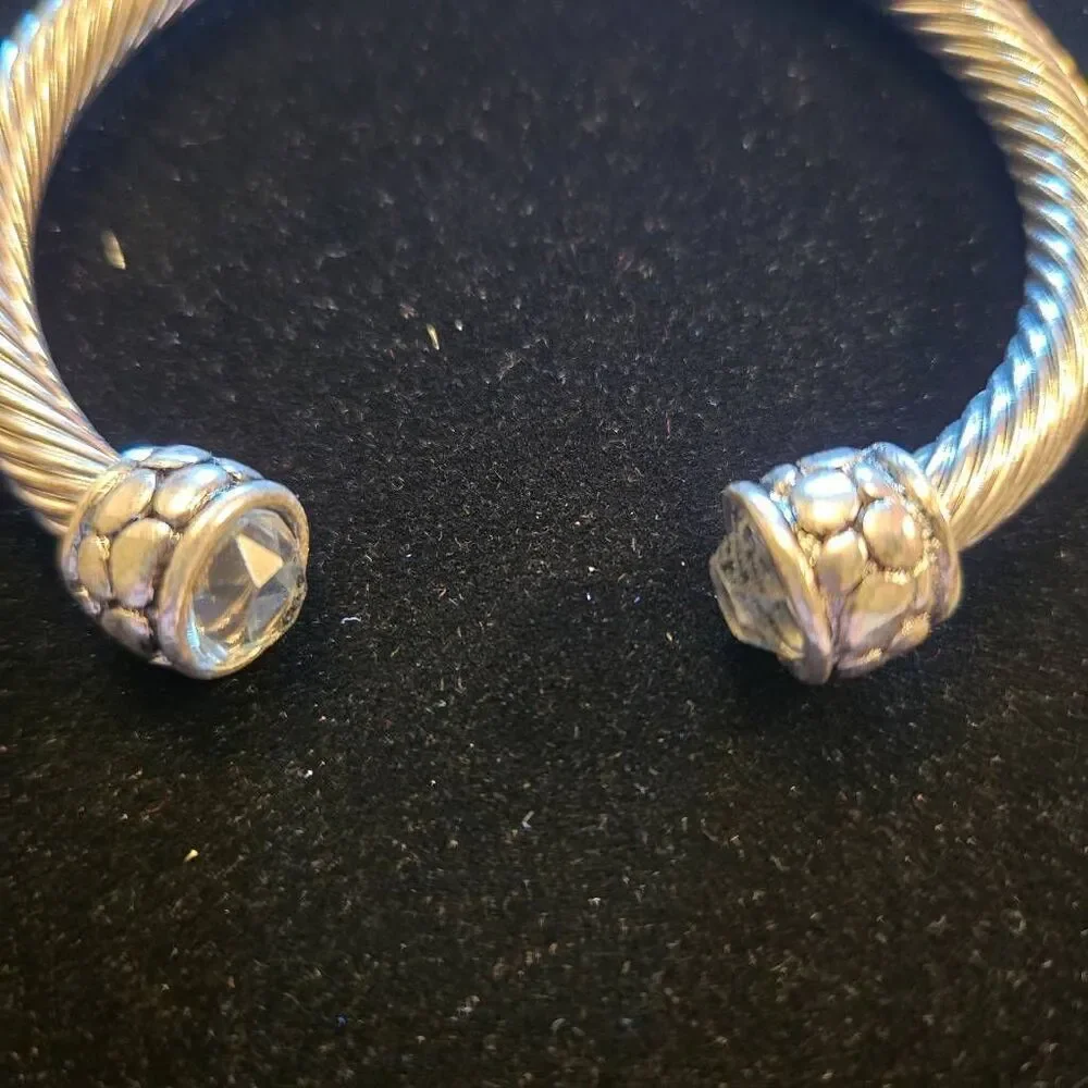 Boutique silver twisted