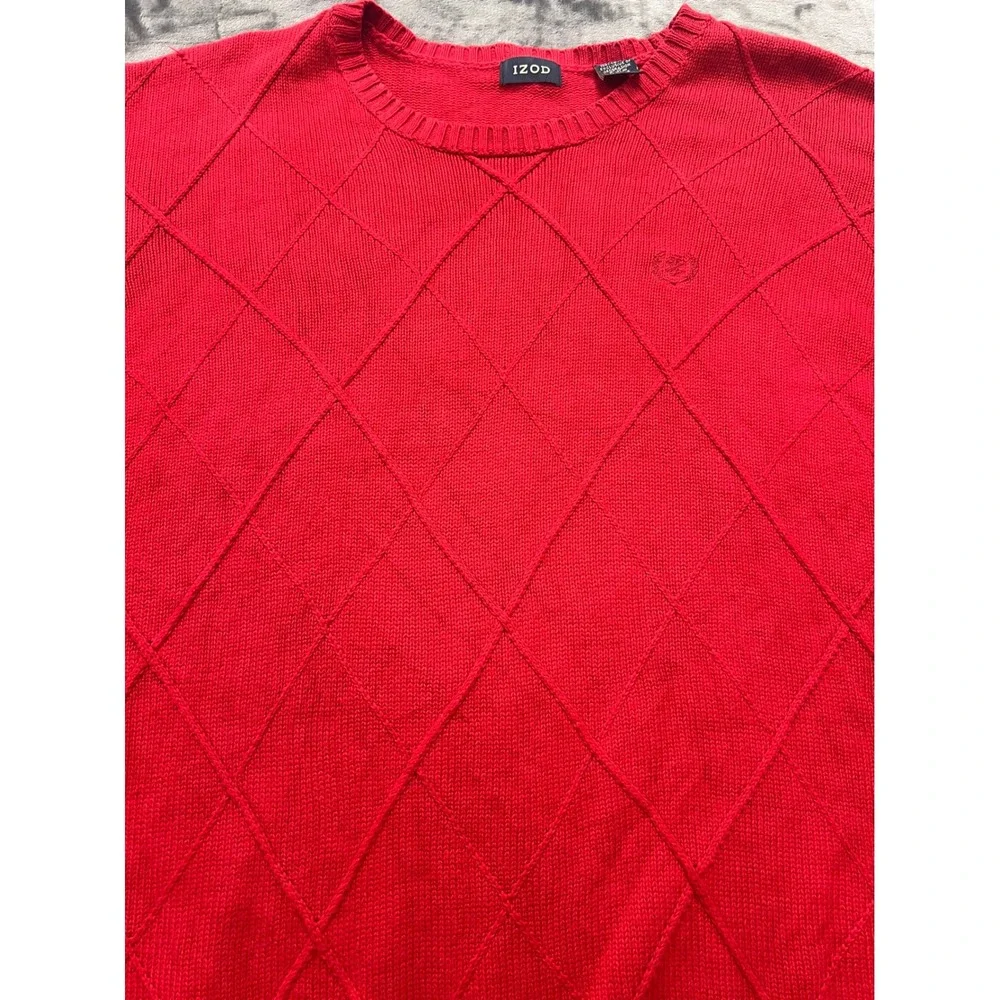Izod crewneck sweater