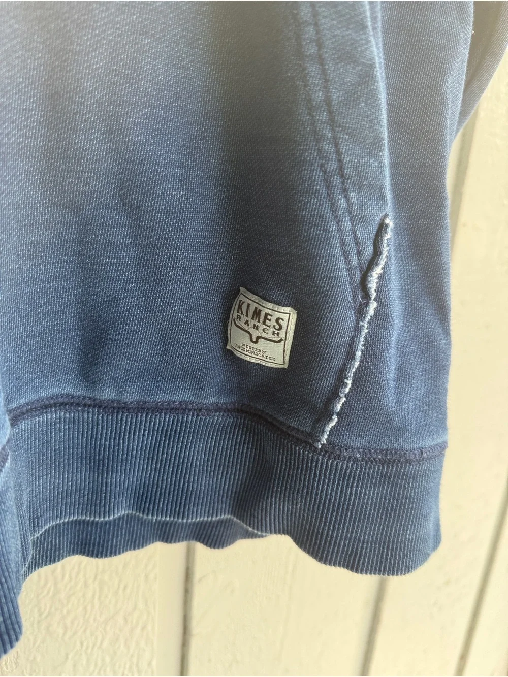 Kimes Ranch Women’s M Navy Blue‎ Hooded sweatshirt Pullover western distressed