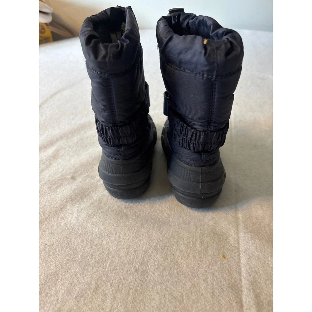 Sorel flurry winter