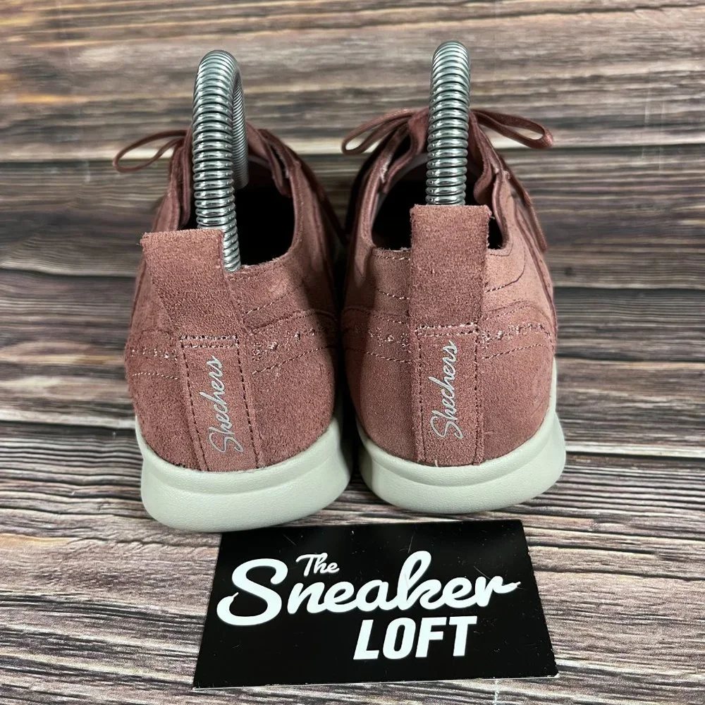 Skechers women’s size