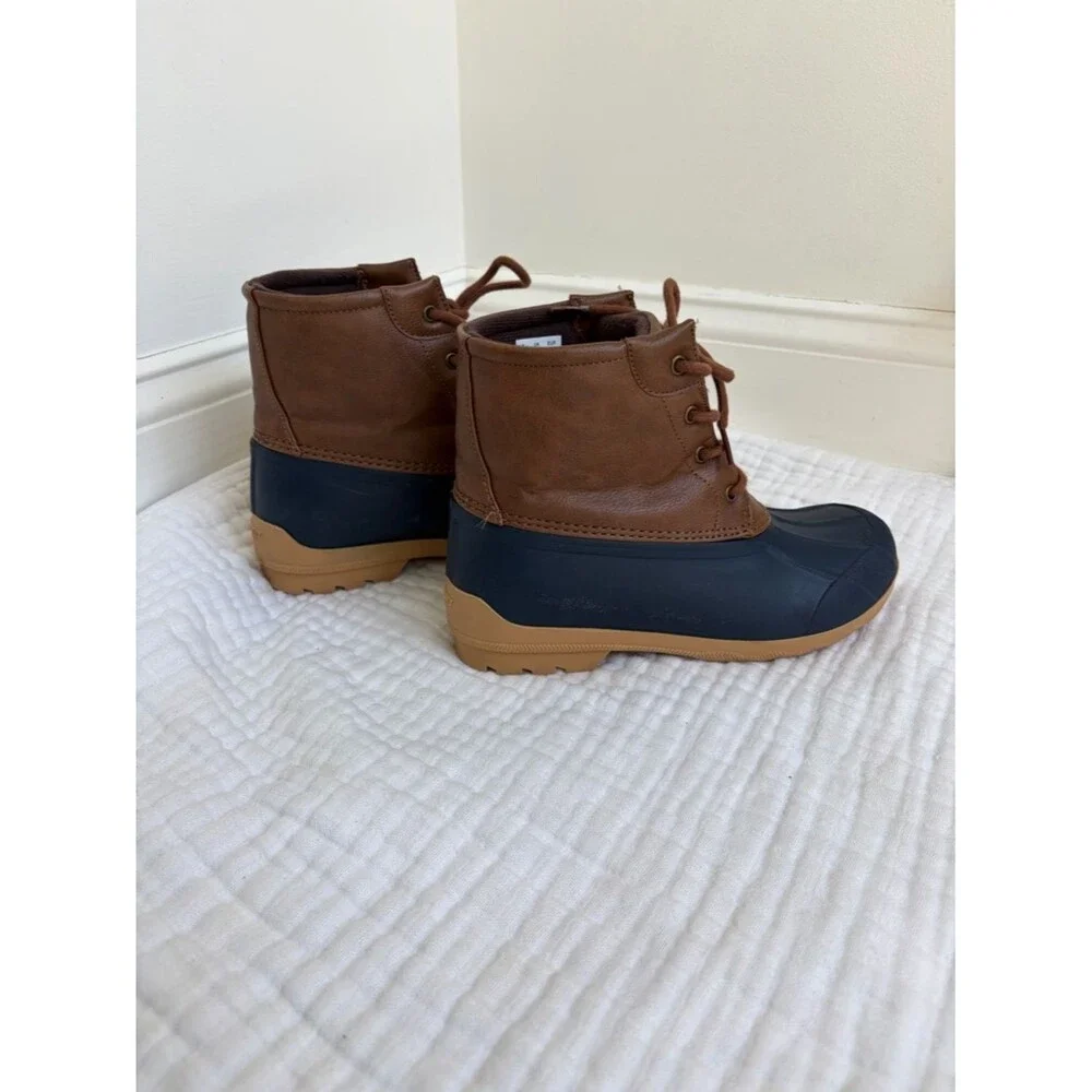 Sperry classic two