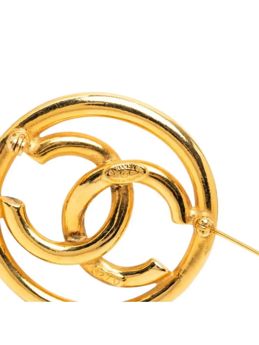CHANEL elevate your