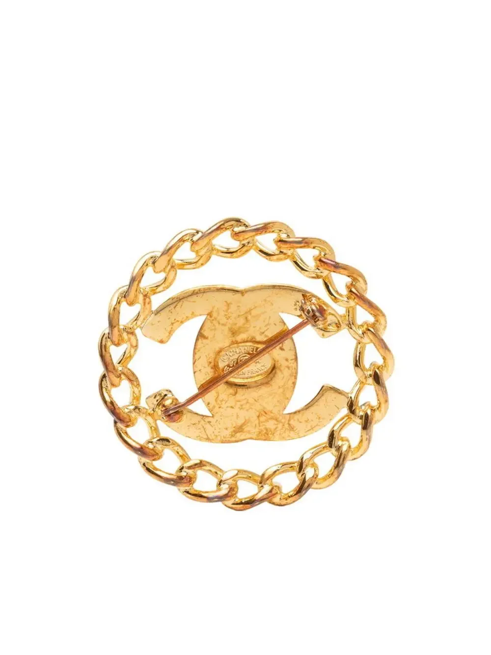 CHANEL elevate your