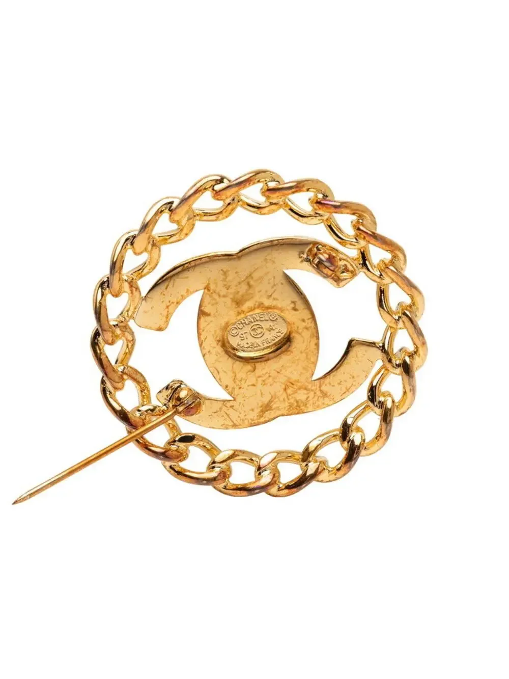 CHANEL elevate your
