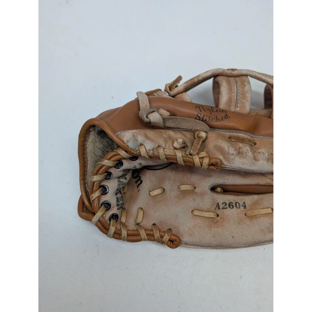 Wilson vintage a2604