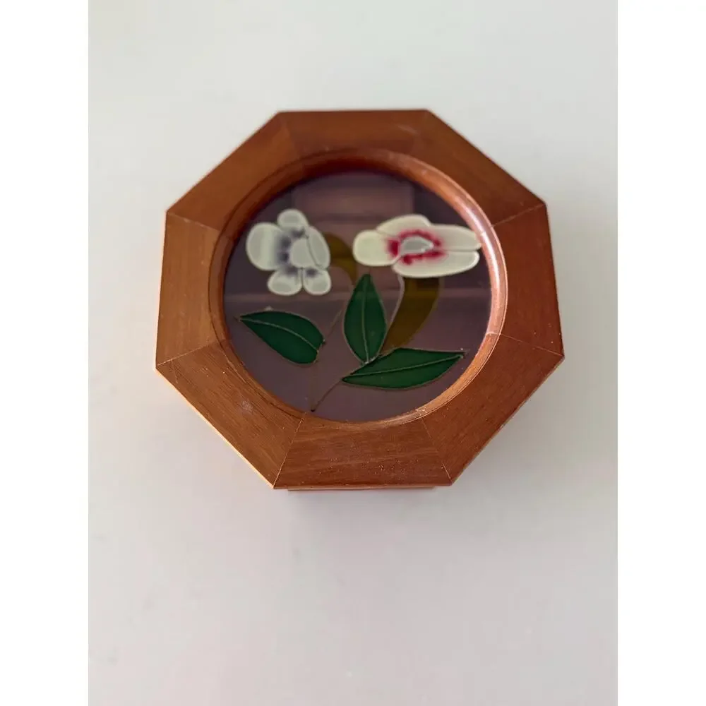 Vintage open hinged