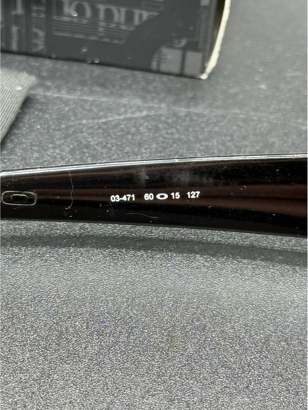 Oakley minor mark