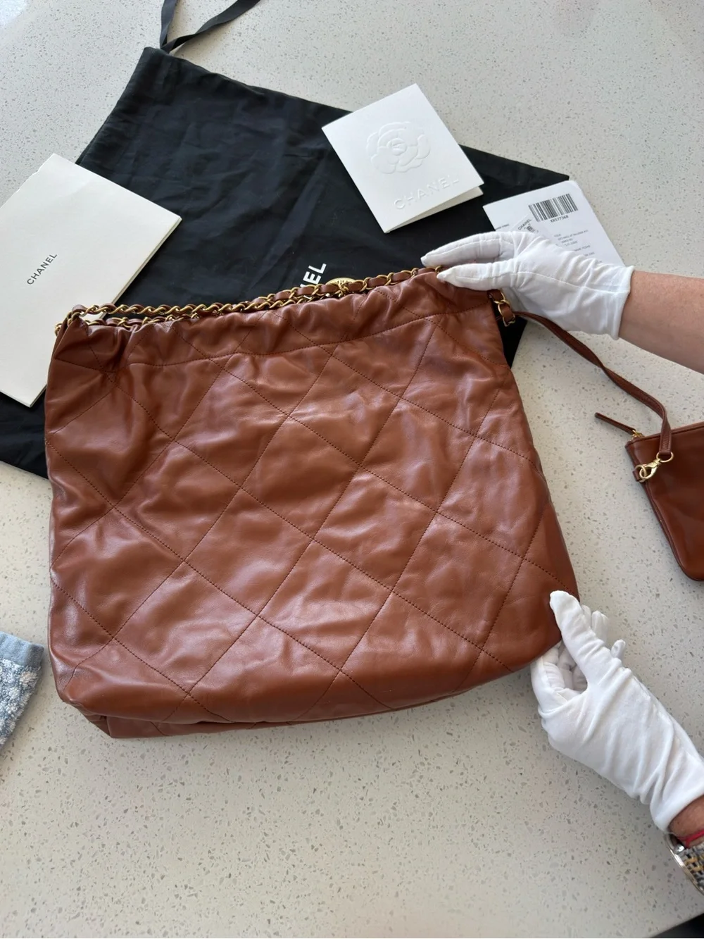 CHANEL shoulder bag