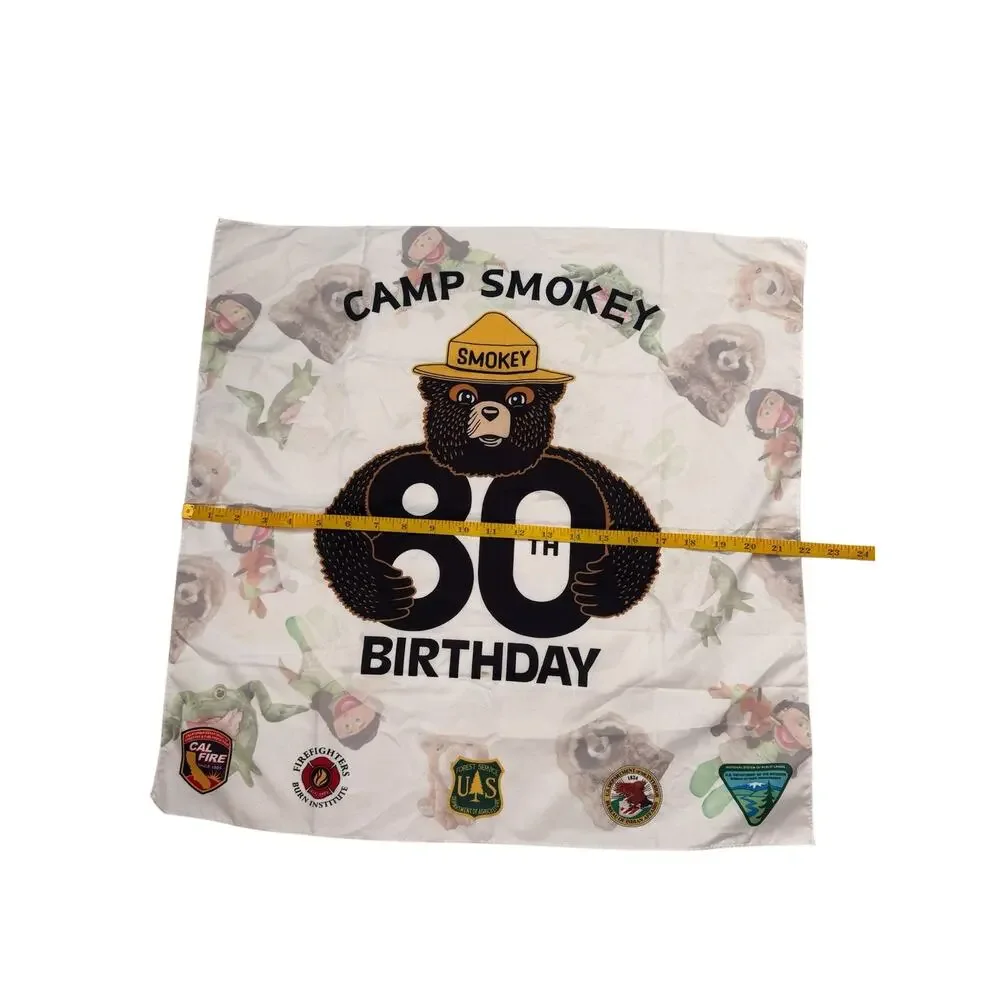 Unbranded camp smokey