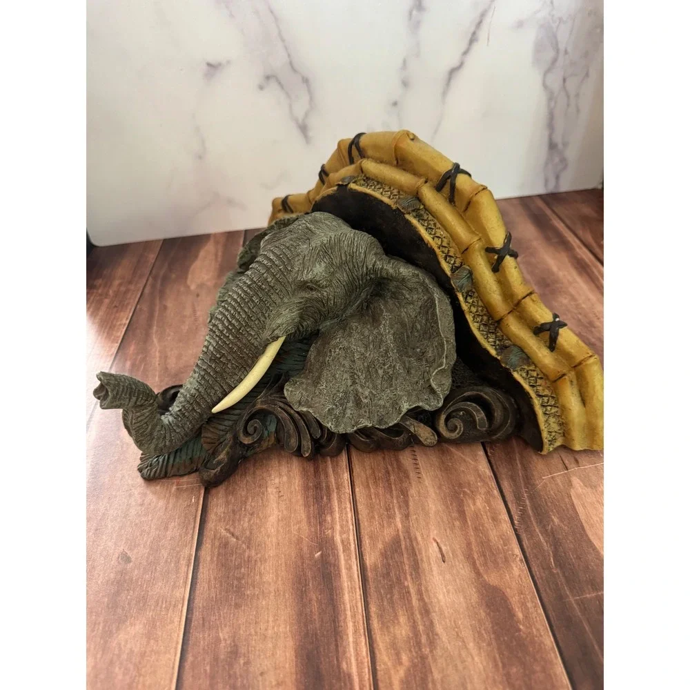 N/A detailed elephant