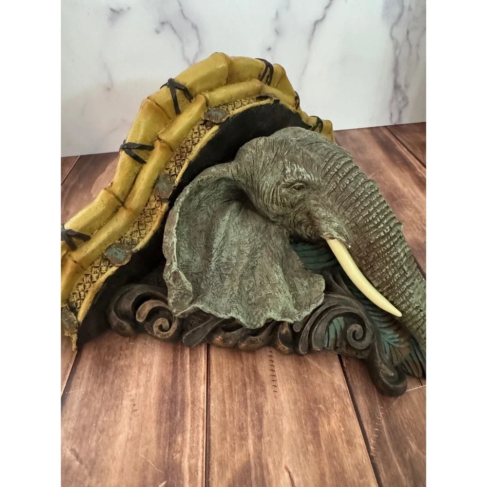 N/A detailed elephant