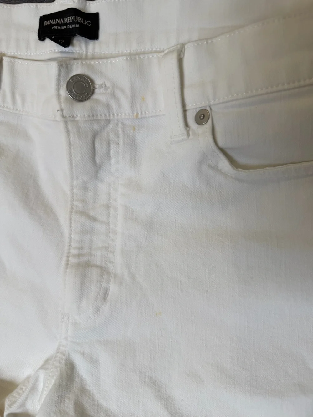 Banana Republic description brand