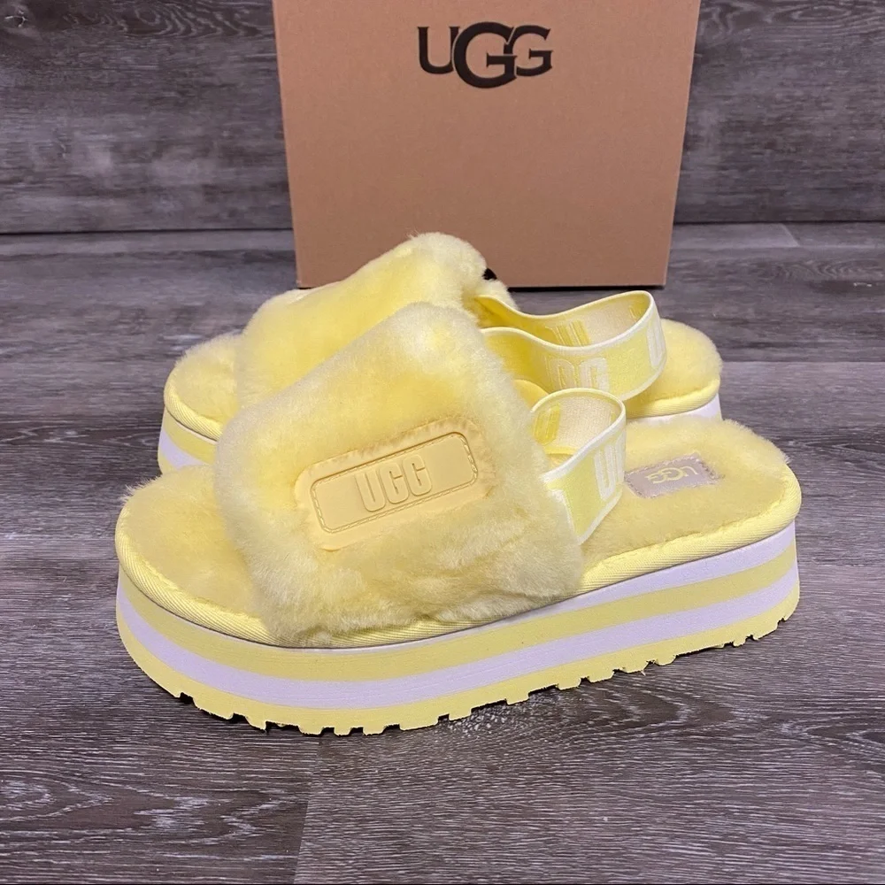UGG featuring cozy