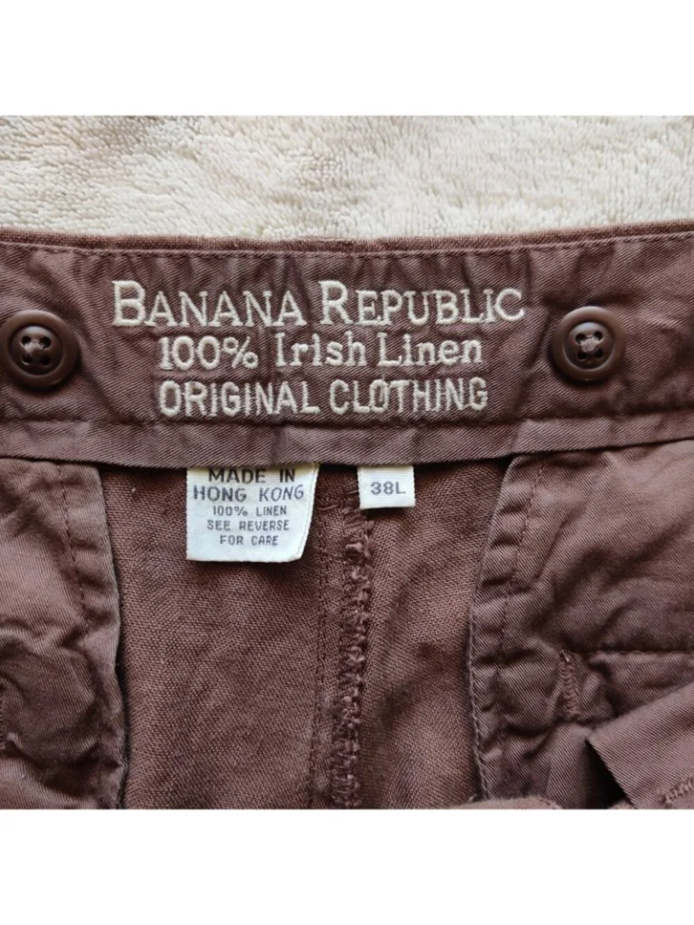Banana Republic tag looks