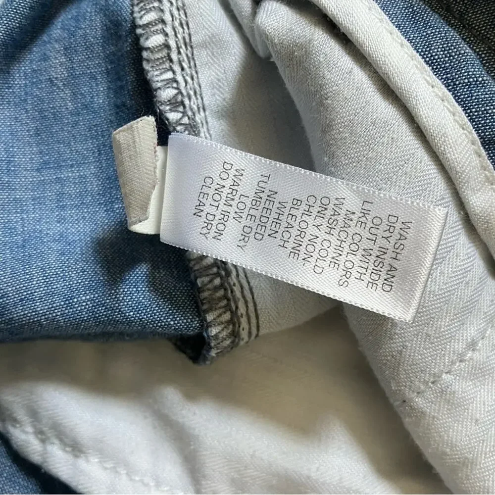 Banana Republic discover these