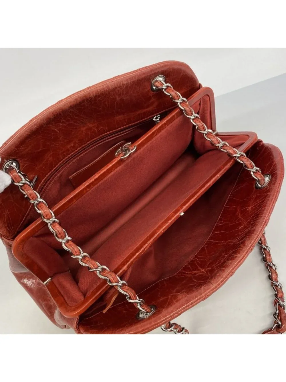 CHANEL shoulder bag