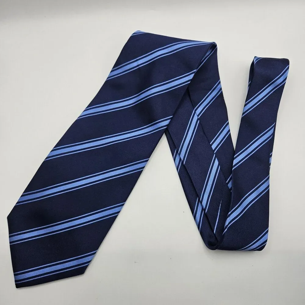 Banana Republic bartack has
