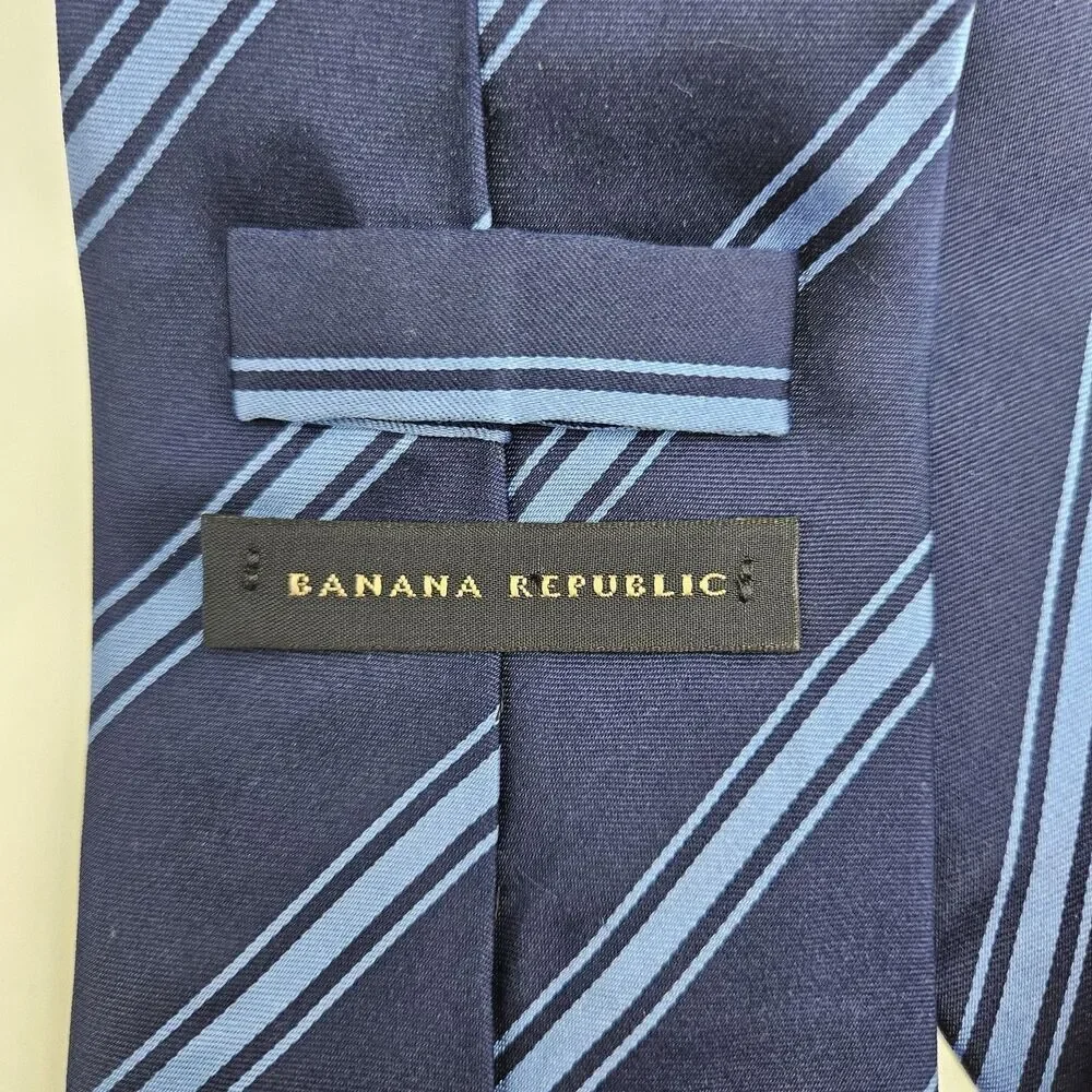 Banana Republic bartack has