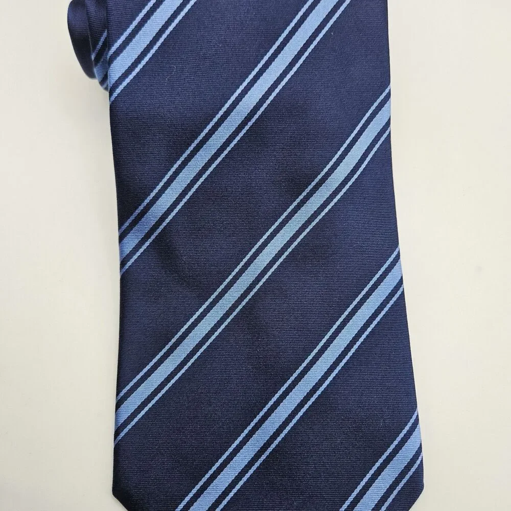 Banana Republic bartack has
