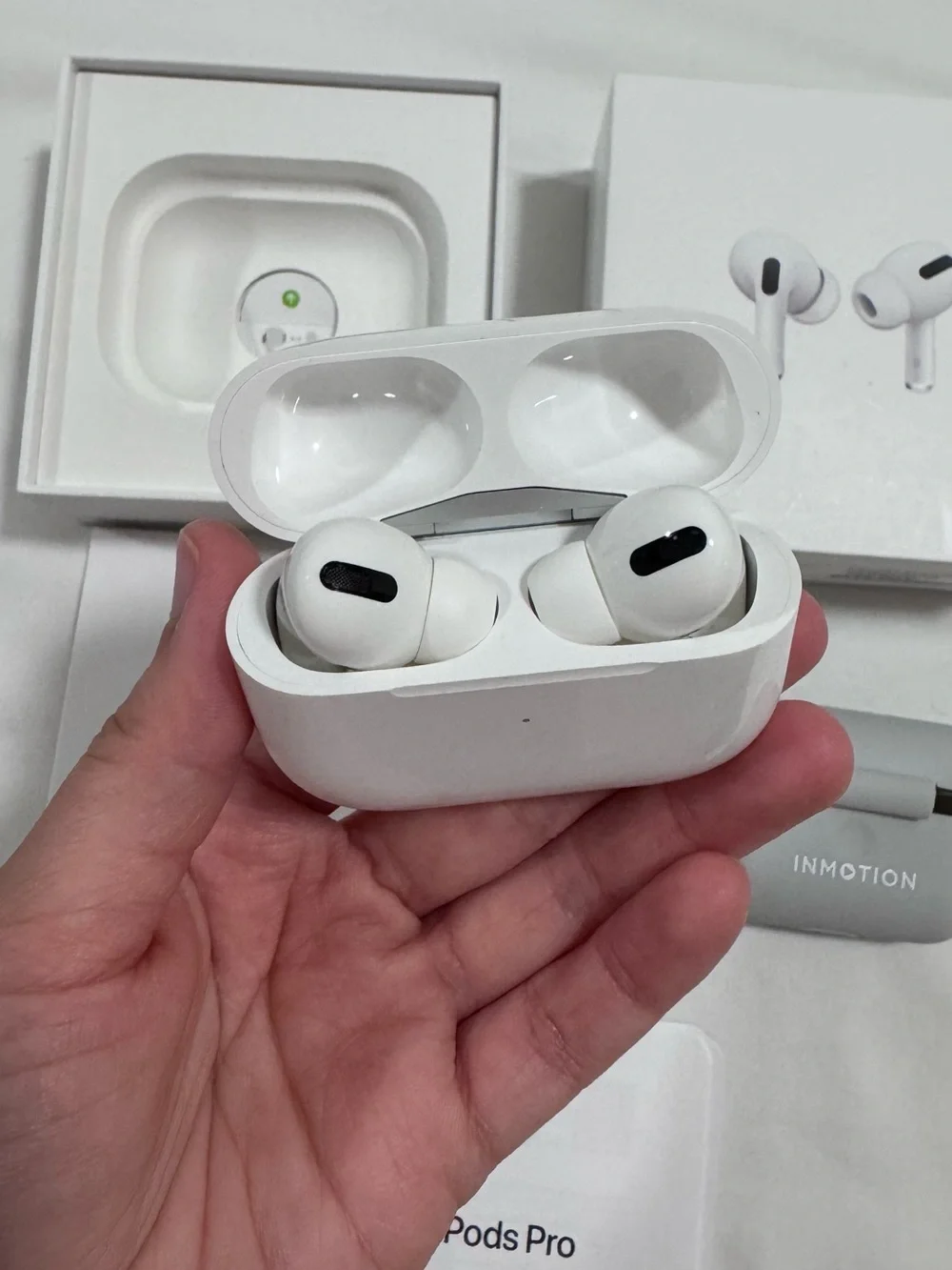 Apple like new