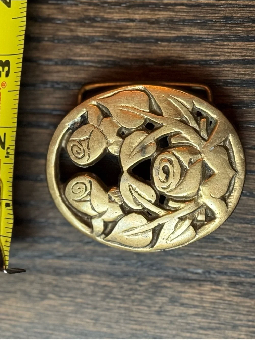 N/A elegant gold