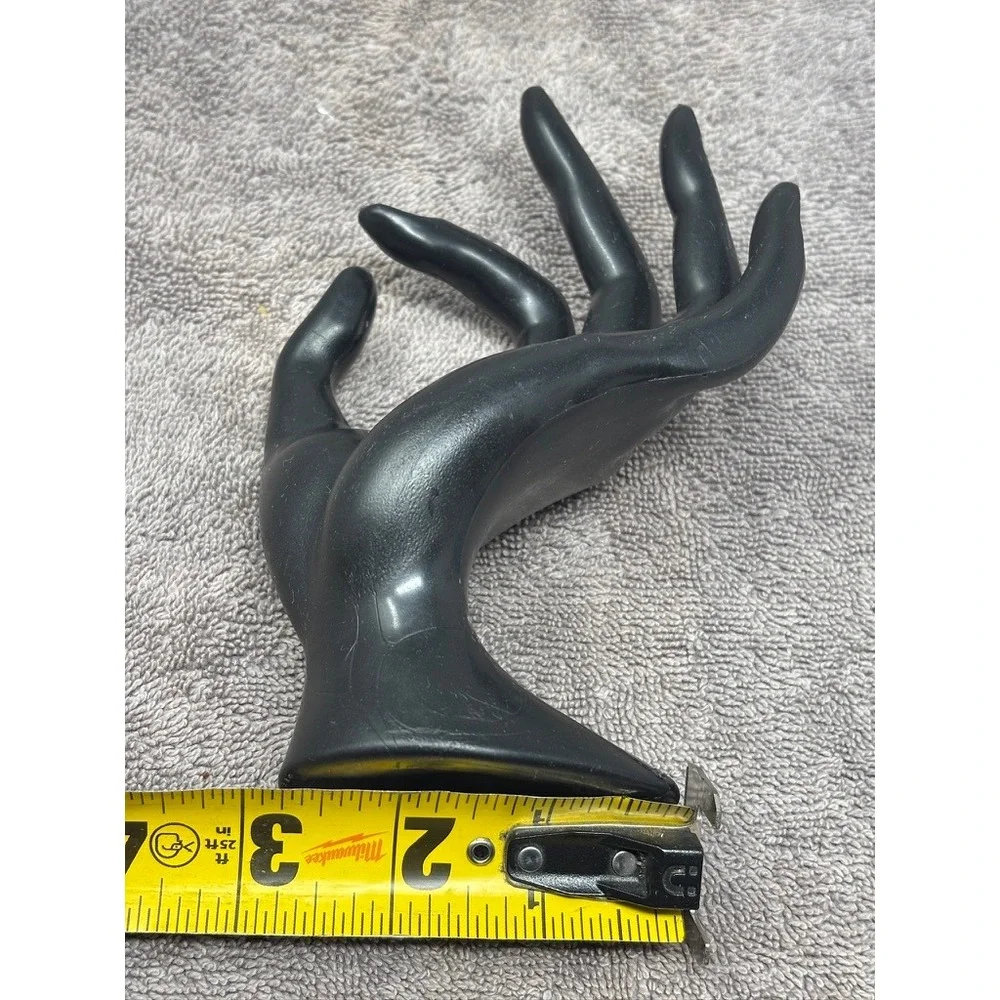 N/A hand shaped