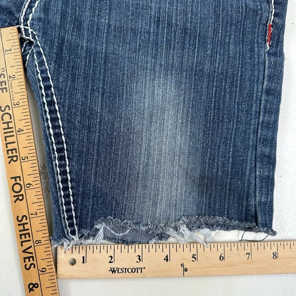 True Religion material tag