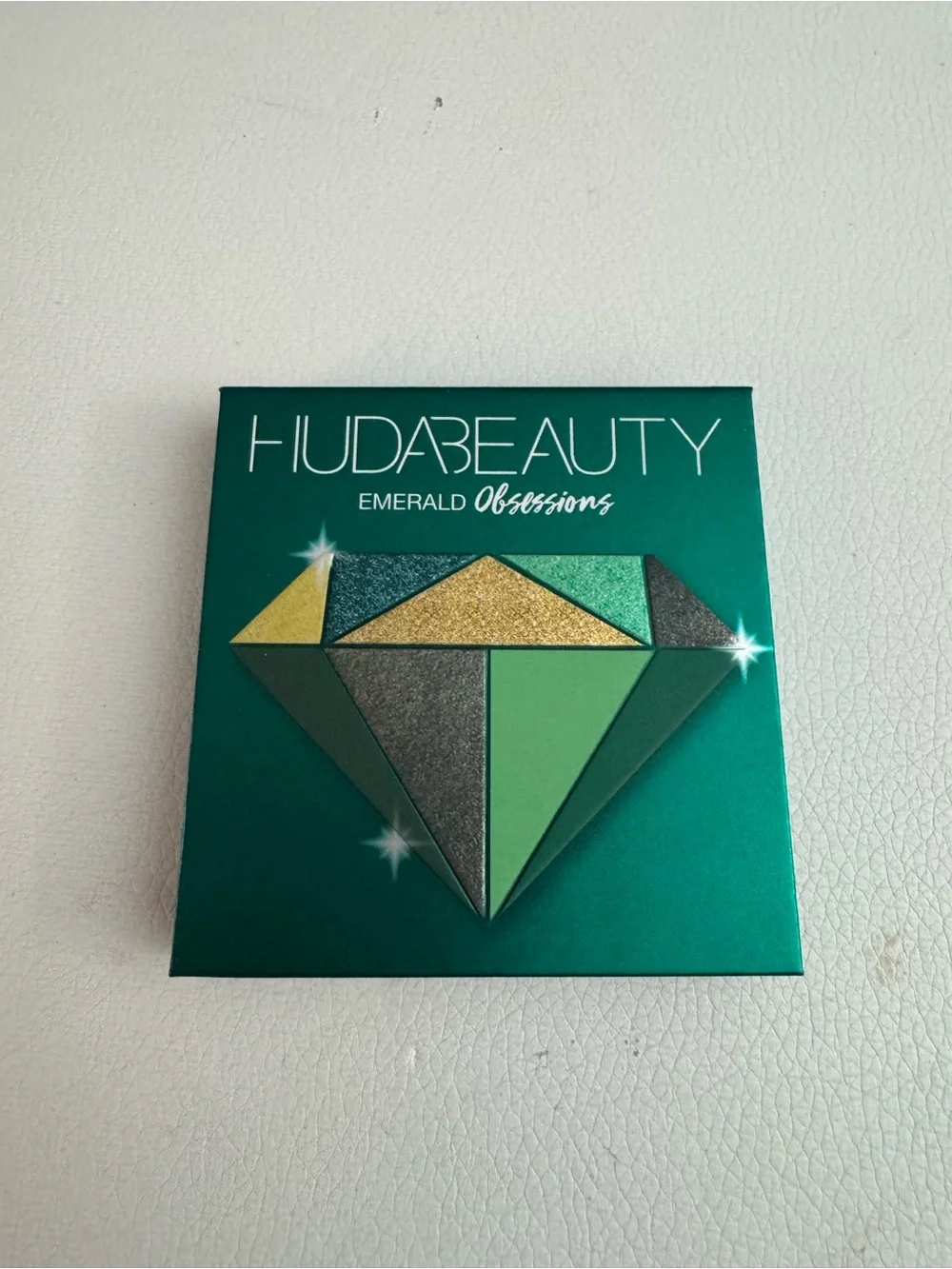 HUDA BEAUTY vibrant teal