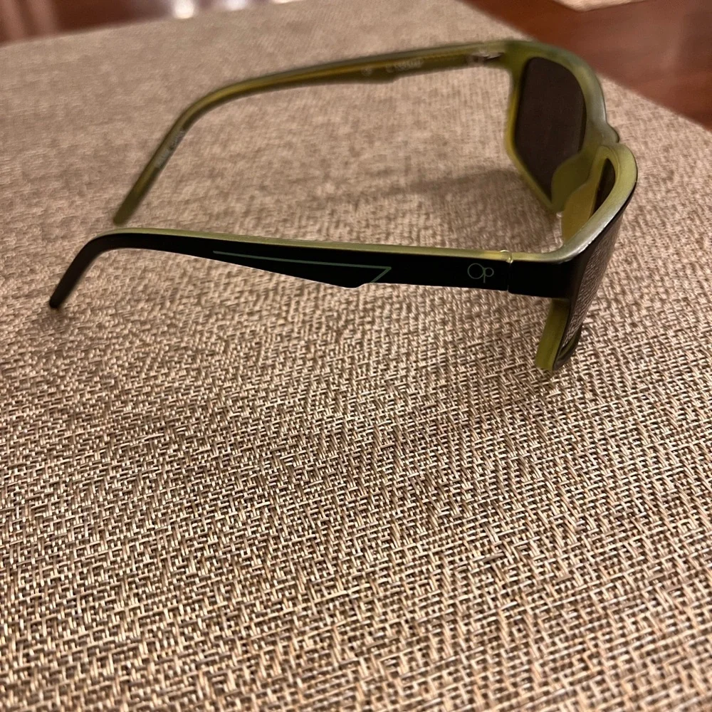 OP kid’s sunglasses