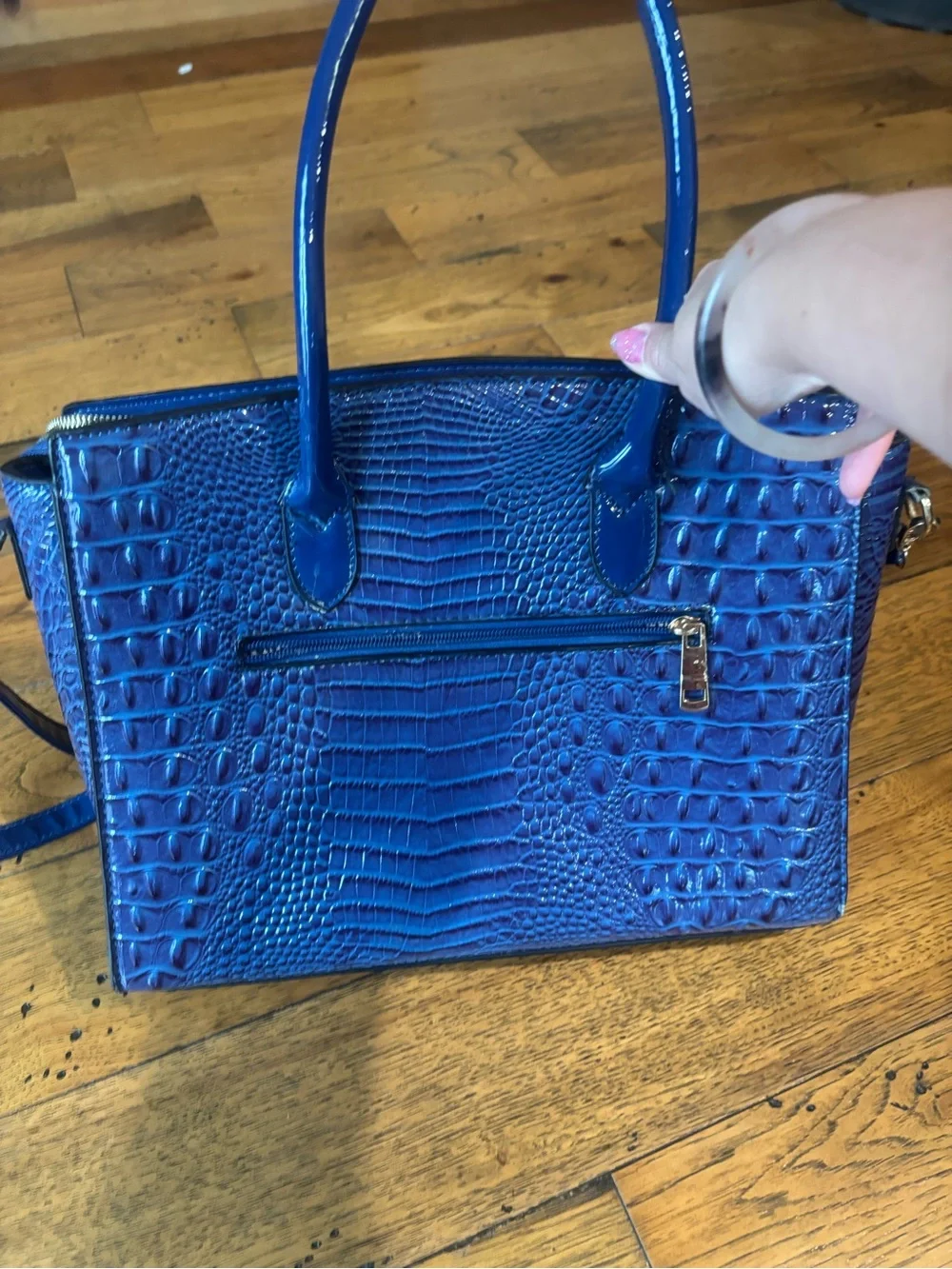 N/A elegant croc