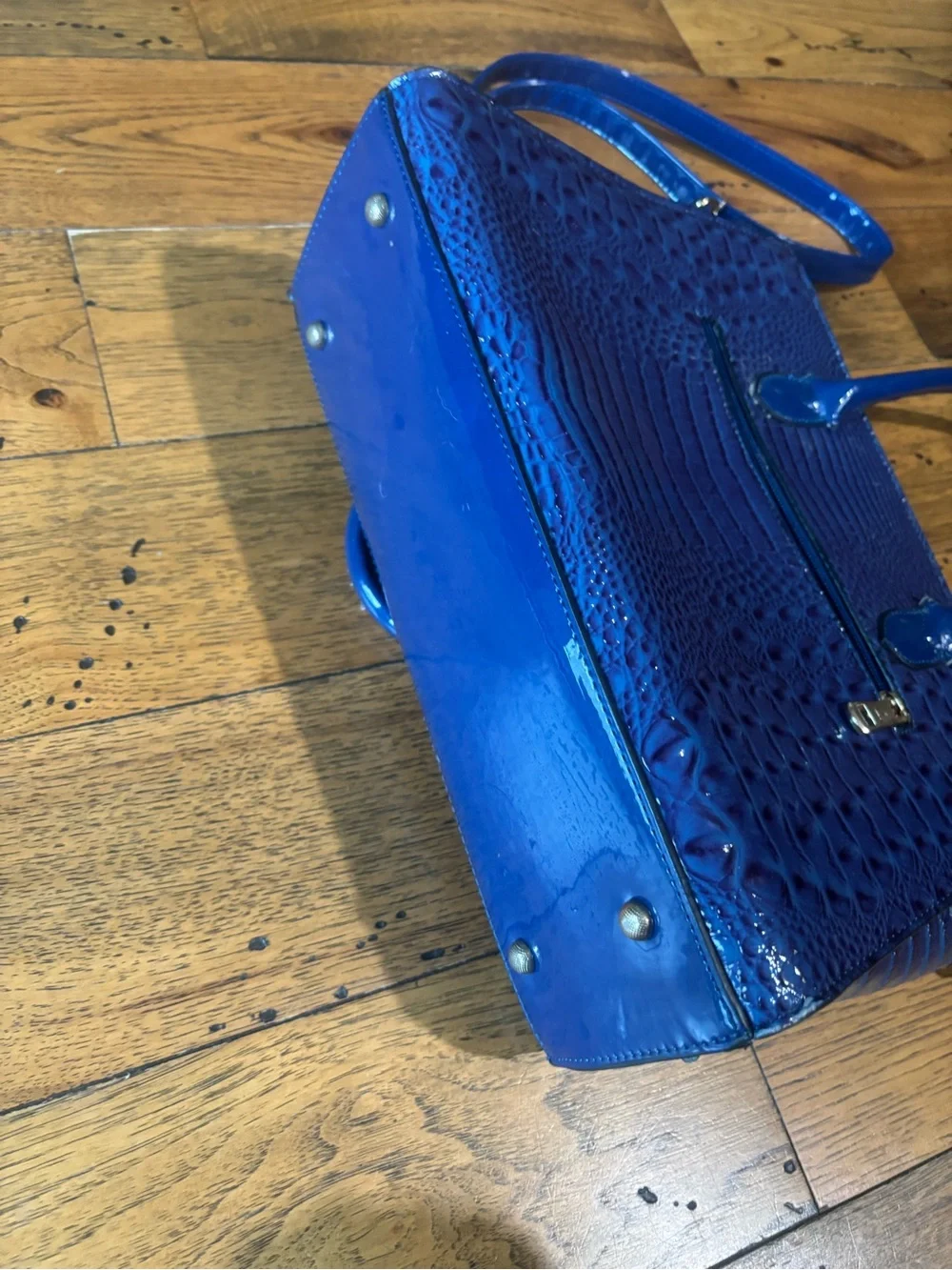N/A elegant croc