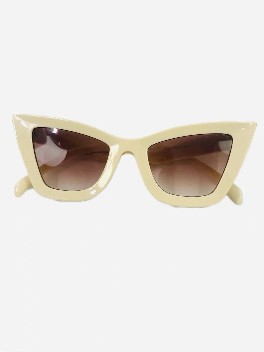 Vintage chic cat