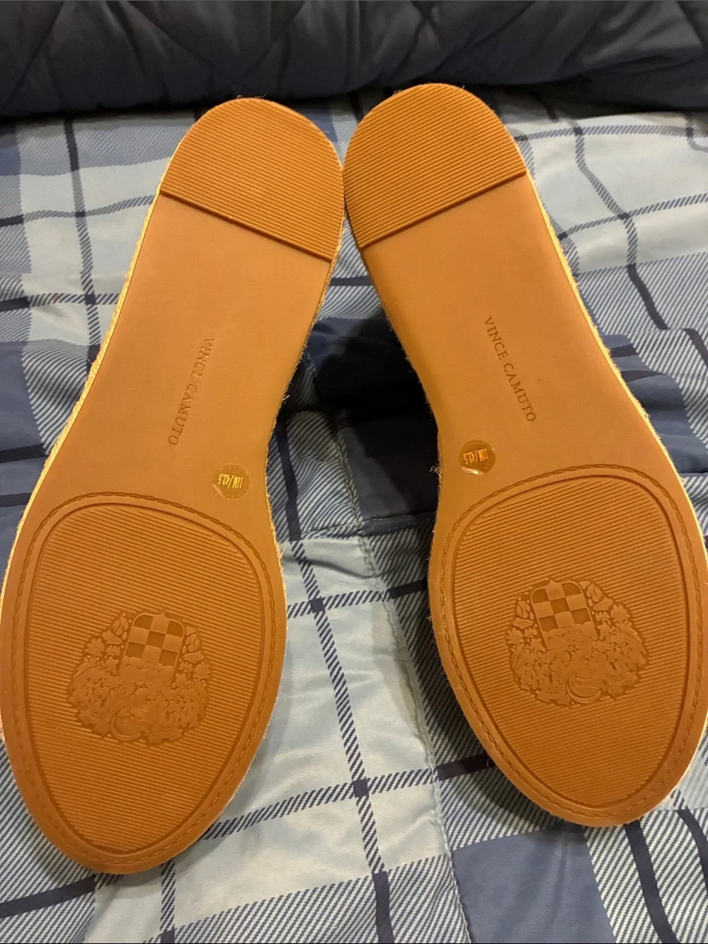 Vince Camuto vince camuto