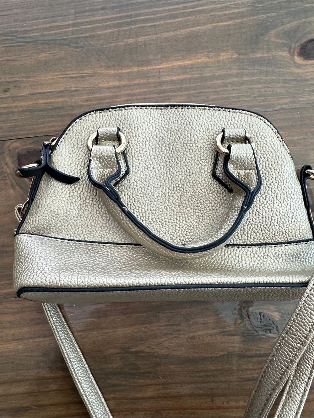 Mila & Rose cream pebbled