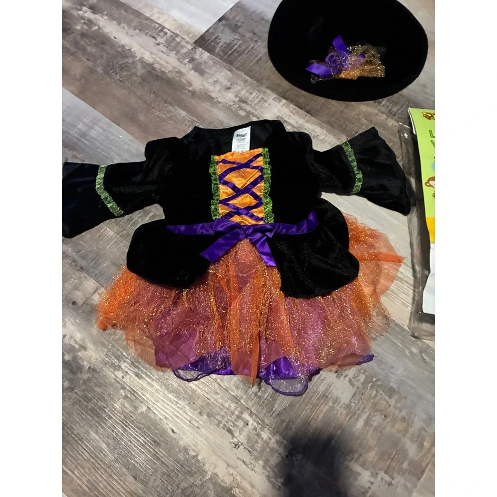 Spirit halloween lil
