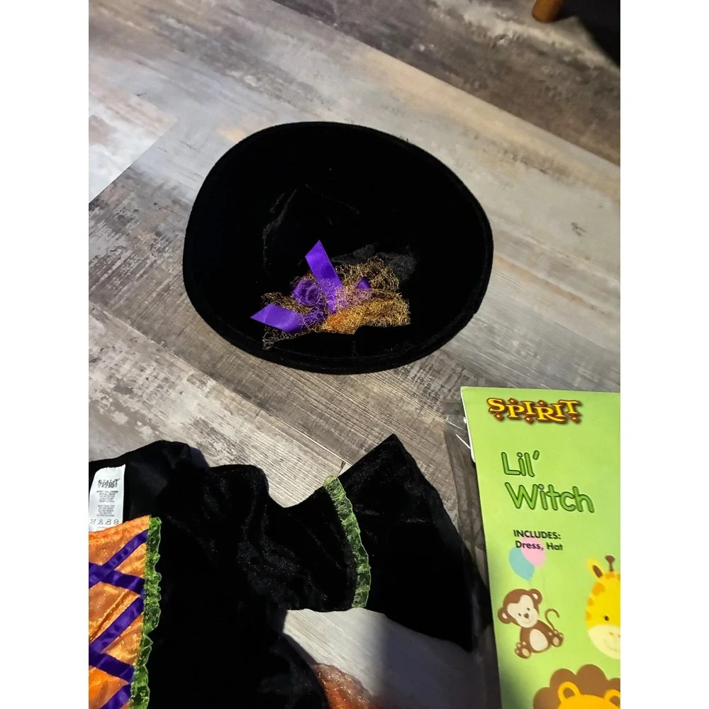 Spirit halloween lil