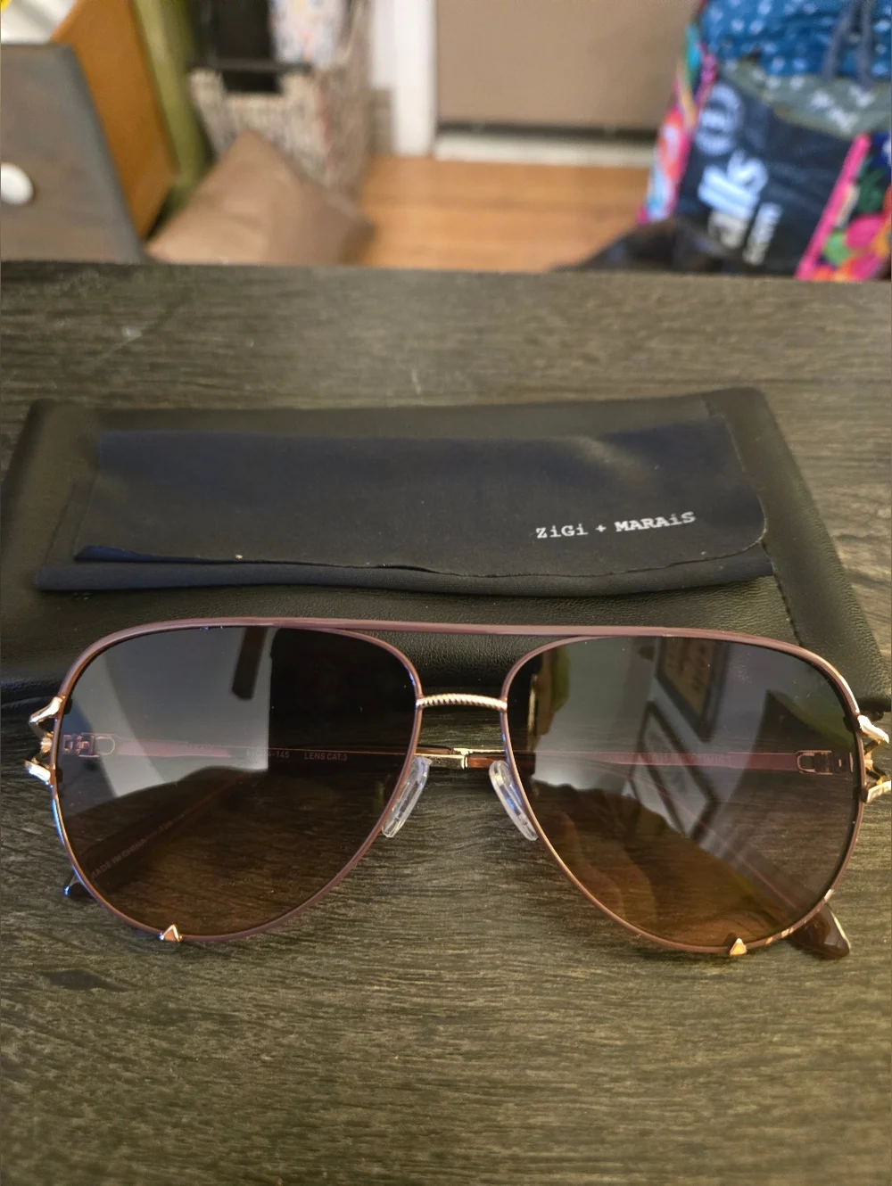Quay Australia frame taupe