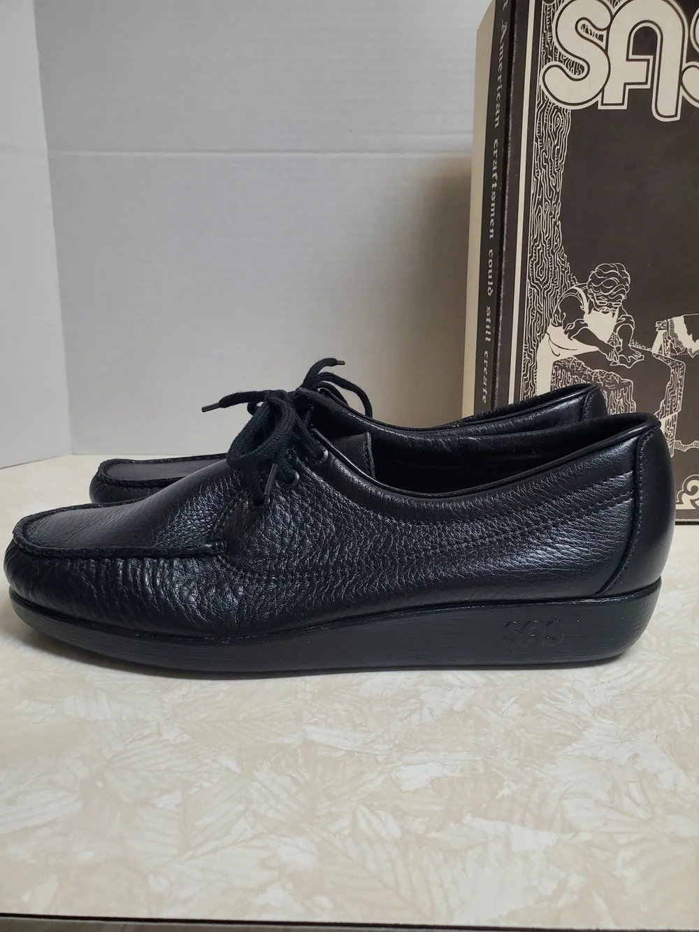 SAS black leather