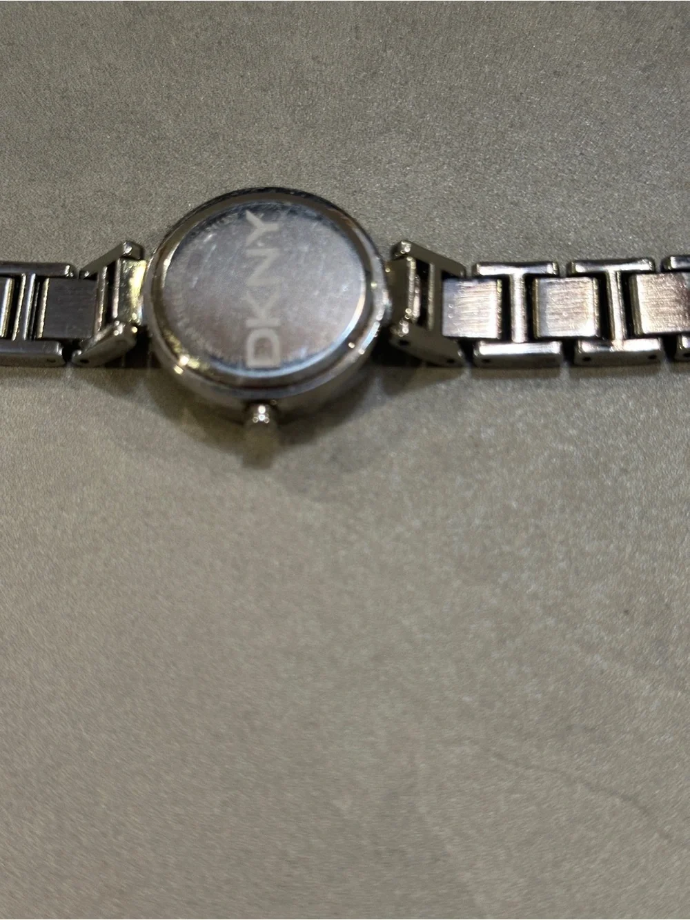 Dkny quartz watch