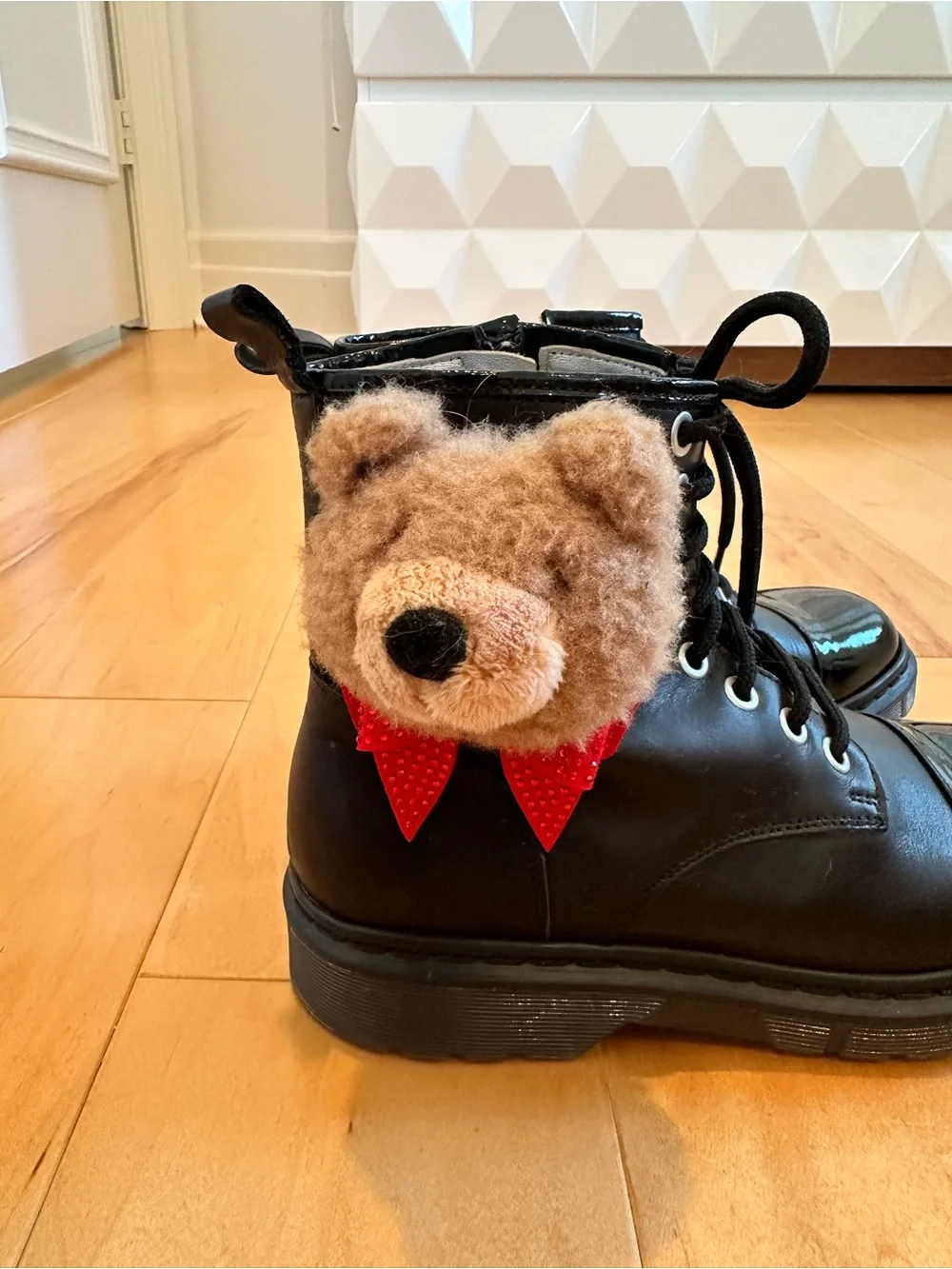 MonnaLisa designer boots