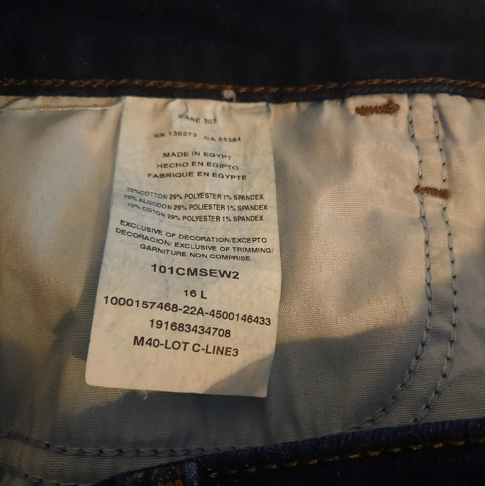 Lee darkwash jeans