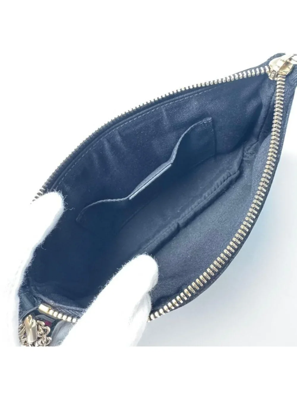 Gucci item brand