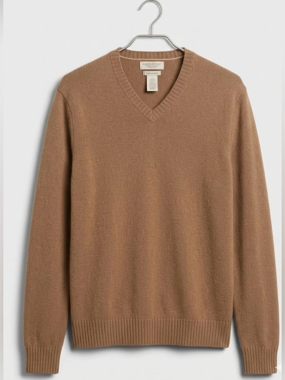 Banana Republic Men's brown V-Neck Luxury Blend Sweater cotton angora & cashmere